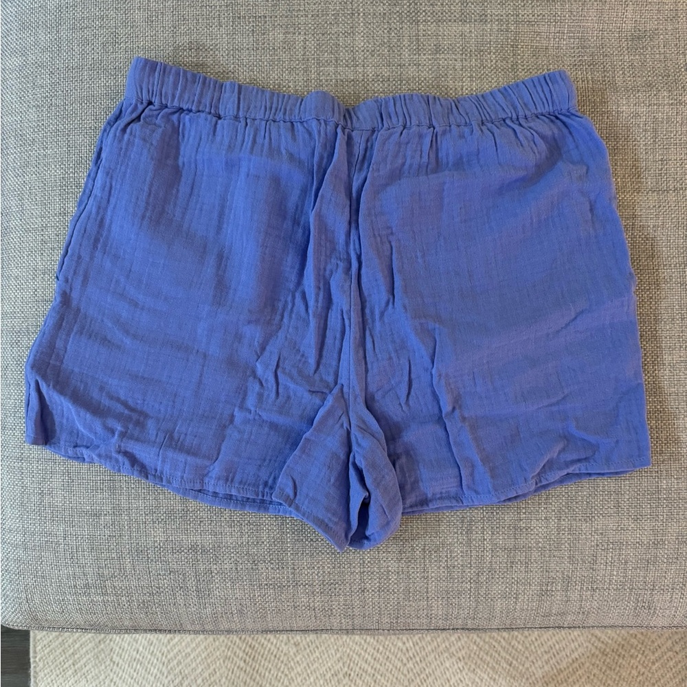 Aritzia linen shorts - Picture 2 of 2